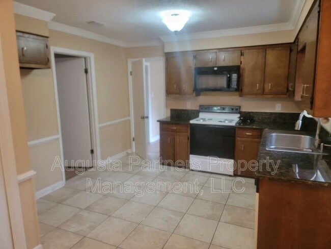 Photo - 117 Glenora Ct