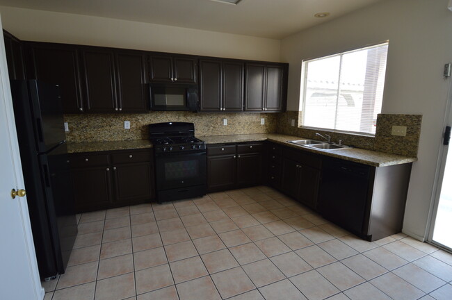 Photo - 3632 Sable Palm St