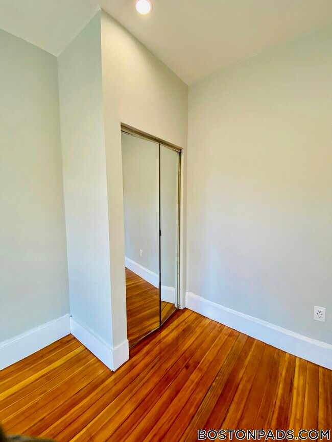 Photo - 164 Hyde Park Ave Unit 2