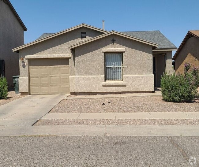 Building Photo - Charming 2-bedroom, 1-bathroom washer/dryer Rental