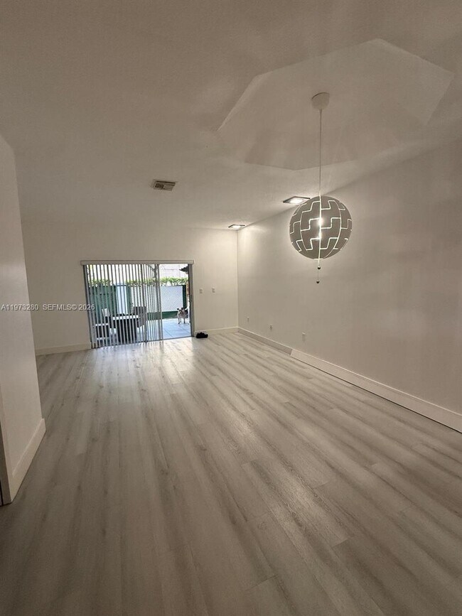 Photo - 8240 NW 10th St