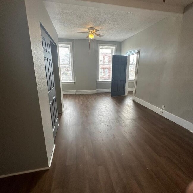 Photo - 3200 Mt Pleasant St Unit 2F