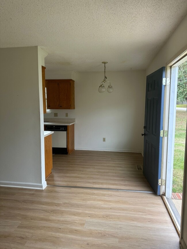 Dining Room - Richmond Apartments