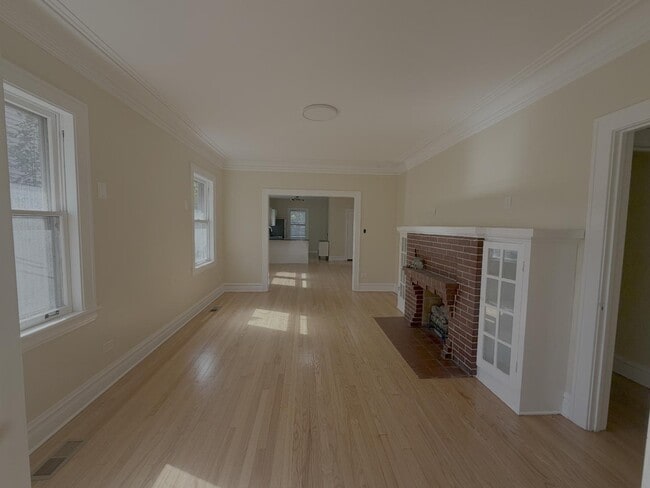 Photo - 32 S Monterey Ave