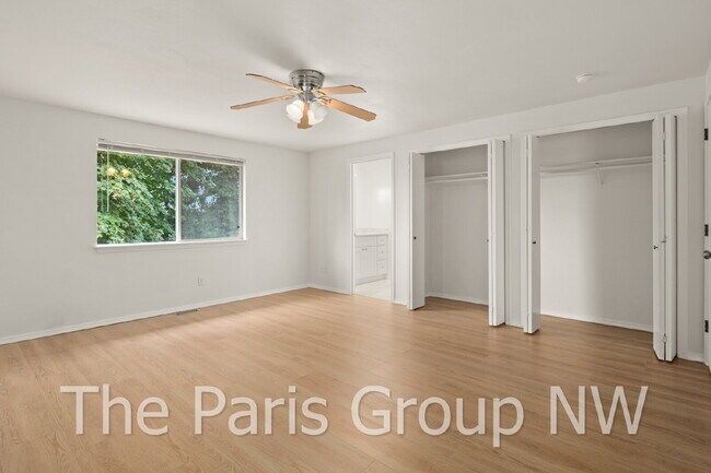 Renton Highlands 3br/2ba * Stunning Refresh & Upgrades * Walkable