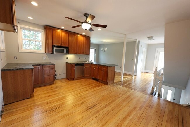 Photo - 15 Warren St Unit 2