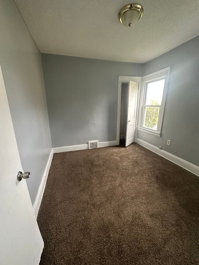 Photo - 11414 Fairport Ave Unit UP