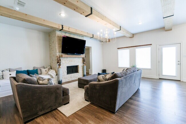 Photo - Luxury 4-Bedroom, 3-Bathroom Home in Kelsey Park – South Lubbock