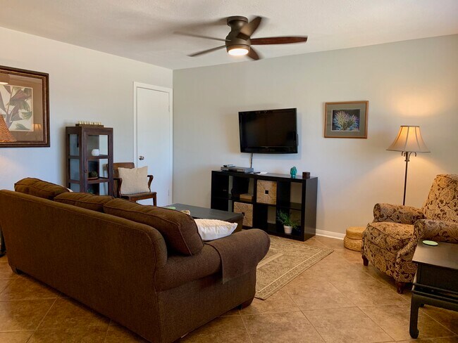 Photo - 6186 Chia Ave