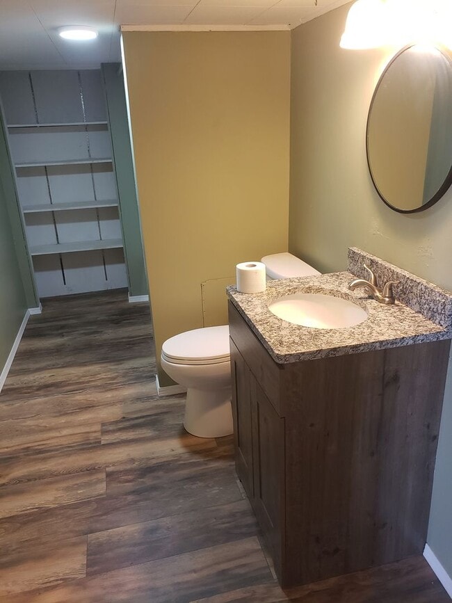 Photo - 2- Bedroom, 1- Bath Upper Unit in Hillsboro