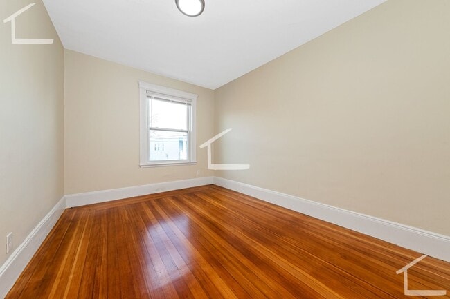 Photo - Porch Side Unit 3