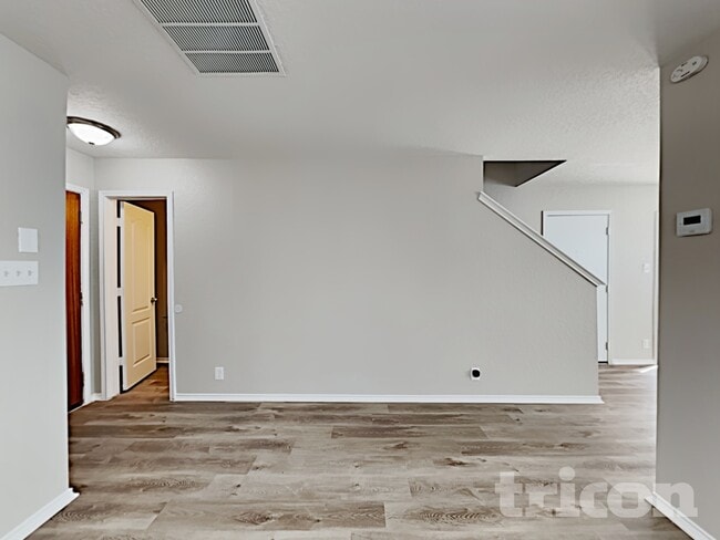 Photo - 8034 Cavern Hill