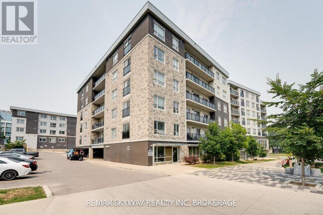 Photo - 275 Larch St Unité H203