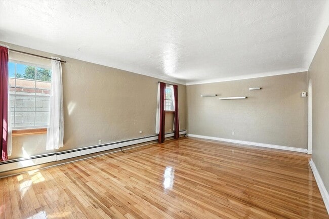 Photo - 1632 Columbia Dr SE