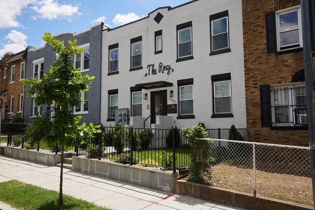 Building Photo - 1137 Owen Pl NE Unit #3 Rental