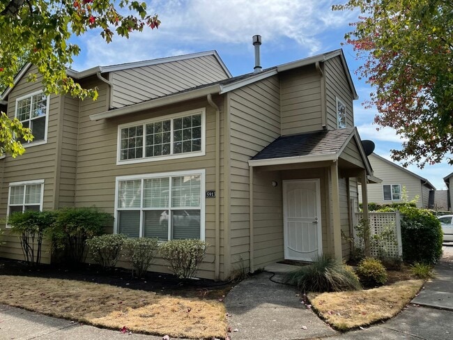 Building Photo - Beautiful and Well Maintained 2 Bed and 2....