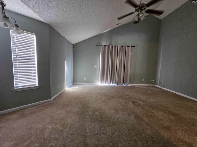 Photo - 876 Sandmyrtle Cir