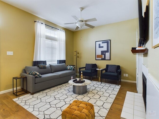 Photo - 2811 Rio Grande St Unit 204