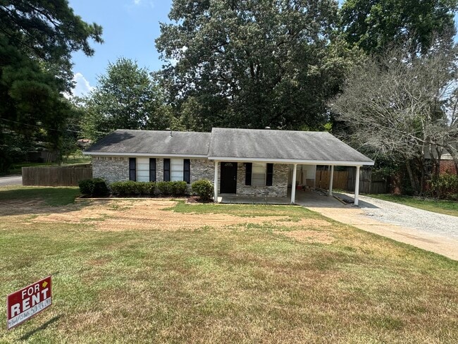Building Photo - 600 Houston Dr Rental