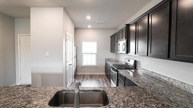 Photo - 3012 Villegas Wy