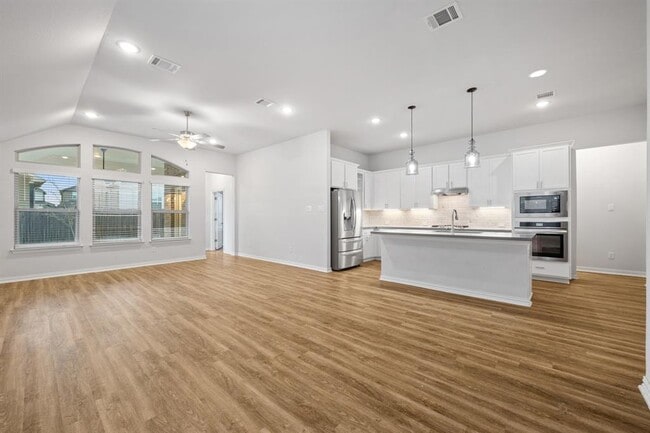 Building Photo - 117 Switch Bud Dr