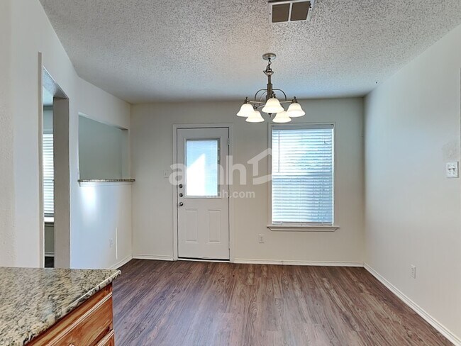 Photo - 1699 Wildrose Dr