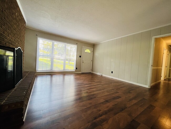 Photo - Lovely 3 BR, 2BA home in a quiet neighborhood