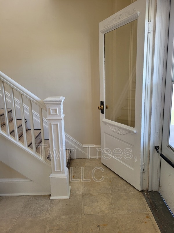 Photo - 1073 Chicago Ave