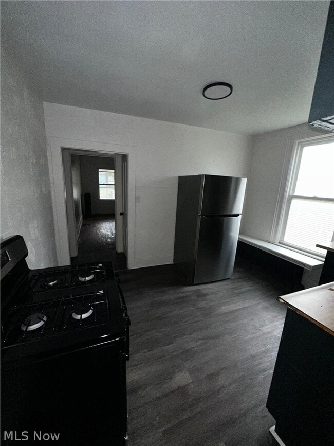 Photo - 1234 W 6th St Unit 1