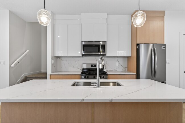 Photo - 12847 103 St NW Unit 3