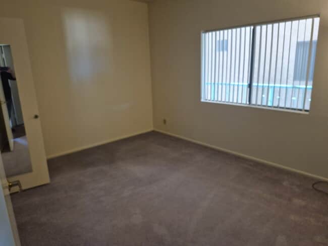 Photo - Dicken's Court Apartments