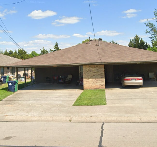 Building Photo - 1020 Mulkey Ln Rental