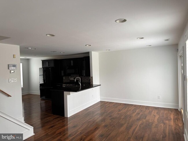 Photo - 1070 Baywood Dr Townhome
