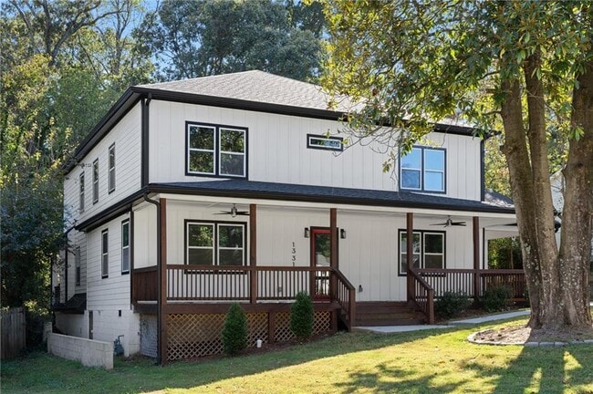 Photo - 1331 Diamond Ave SE