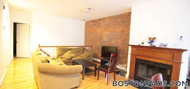 Building Photo - 480 Massachusetts Ave Unit 3 Rental