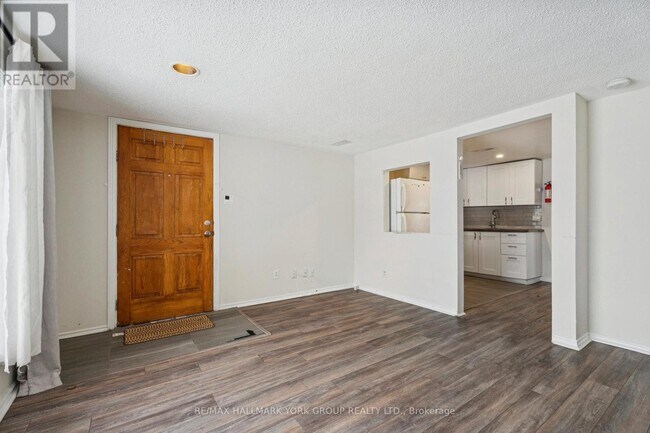 Photo - 351 Winnifred Dr