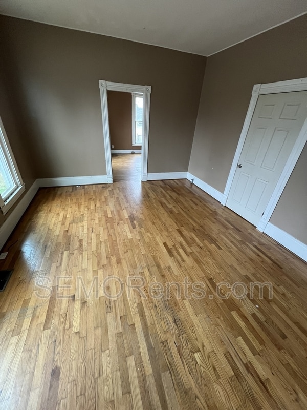 Photo - 217 N Georgia St