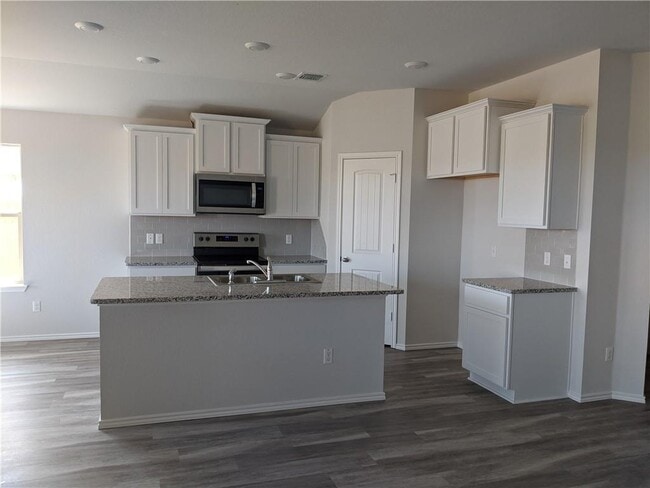 Photo - 119 Kyra Ln