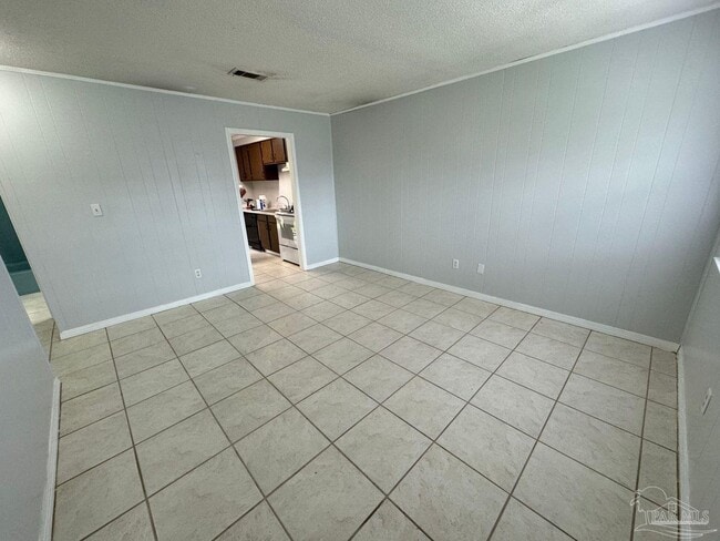 Photo - 407 Schubert Dr