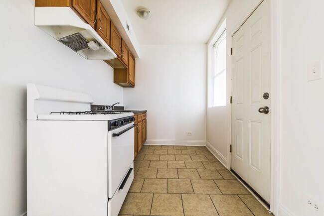 6954 S Calumet