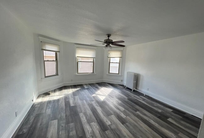 Building Photo - 508 Oneida St