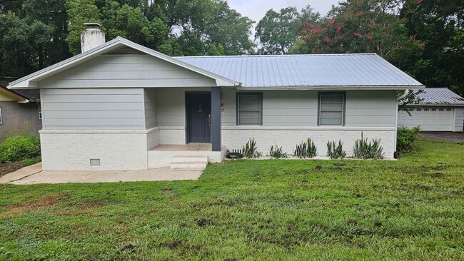 Building Photo - 1108 Cuerno St Rental