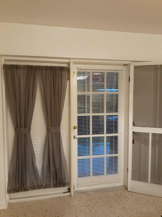 Photo - 3913 W Cass St