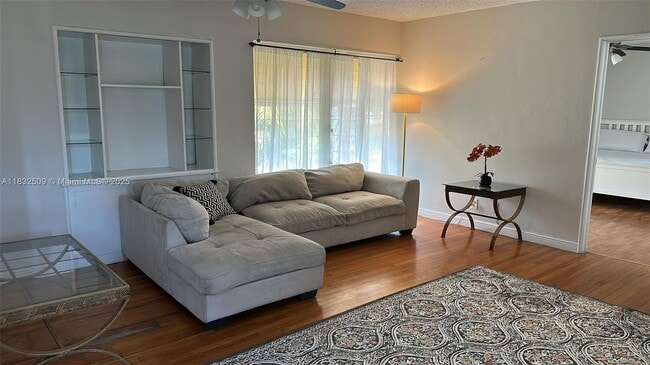 Building Photo - 90 Isle of Venice Dr Unit 9 Rental
