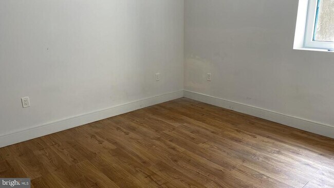 Building Photo - 6400 Haverford Ave Unit 10 Rental
