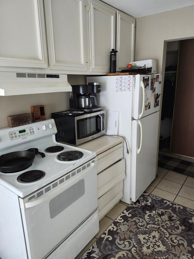 Photo - 806 Old Settlers Trail