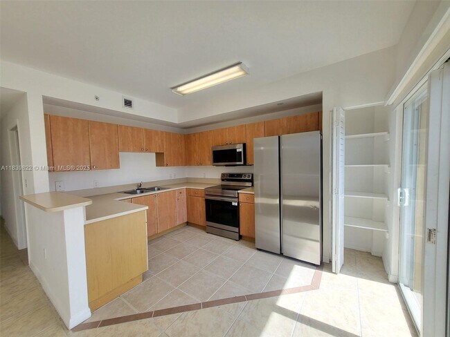 Photo - 119 SW 6th Ave Unidad 606