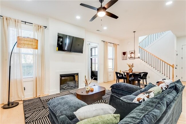 Photo - 1239 Plaza Ave SW