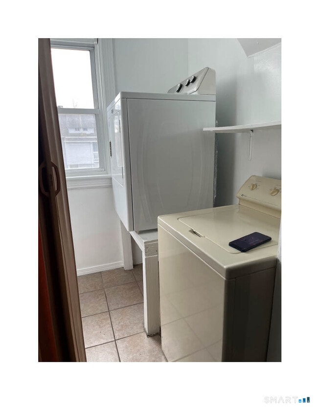 Photo - 1391 Park Ave Unit 2nd floor