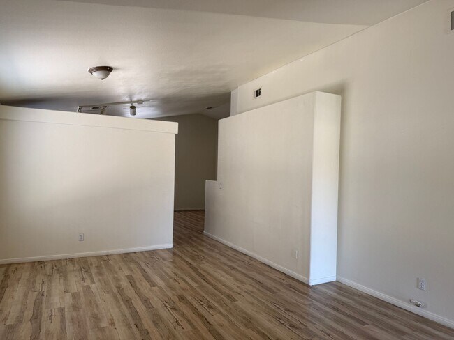 Photo - 3bd/2bath 1-story home!